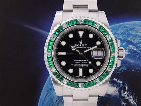 rolex emerald submariner|rolex submariner red price.